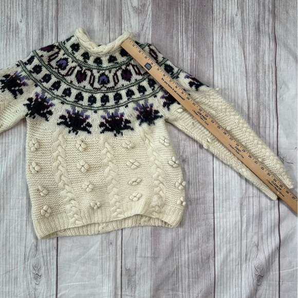 Woolrich Pure Virgin Wool Knit Sweater Scandinavian Yoke Pattern Floral Womens S - Picture 4 of 6